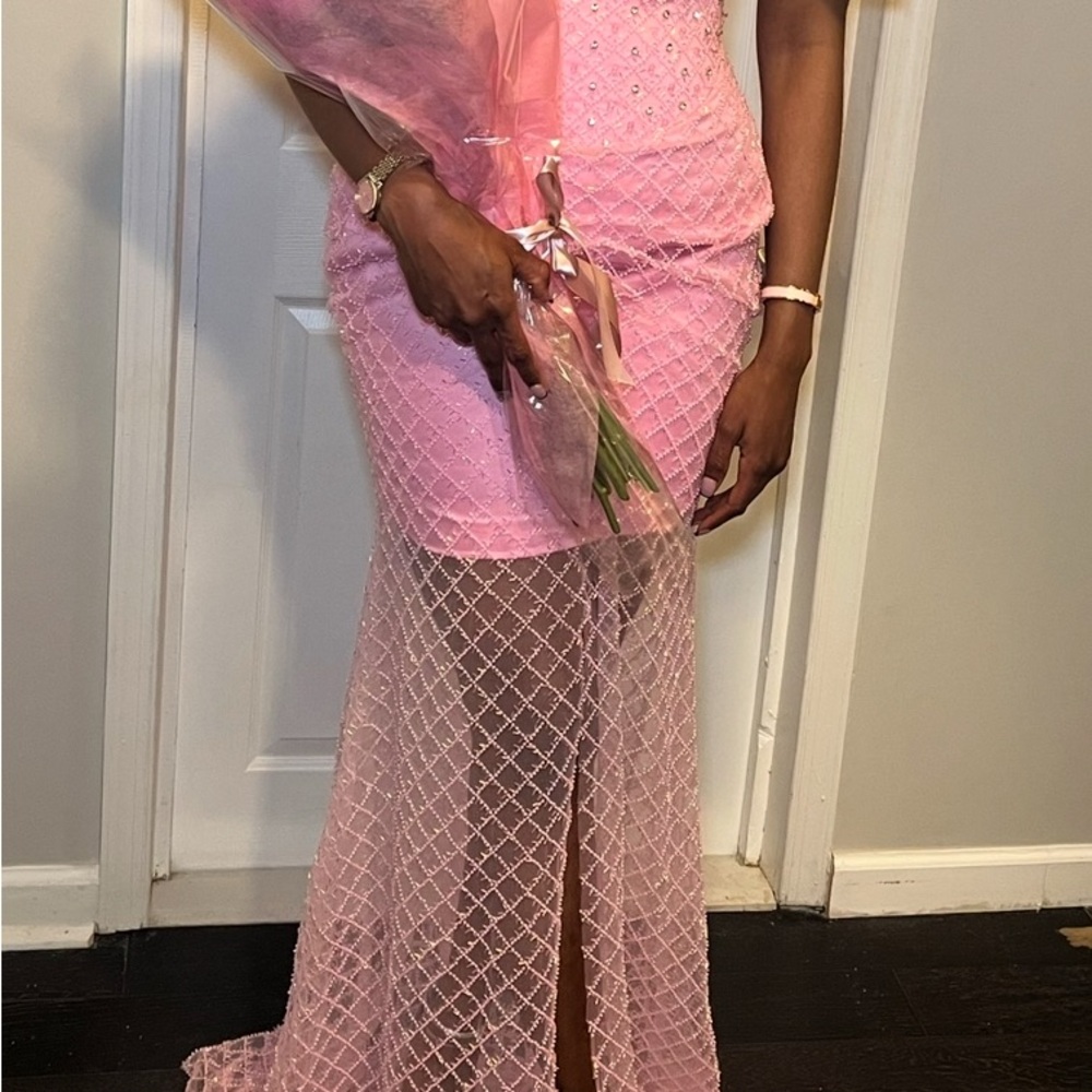 Elegant Pink Lace Prom Dress